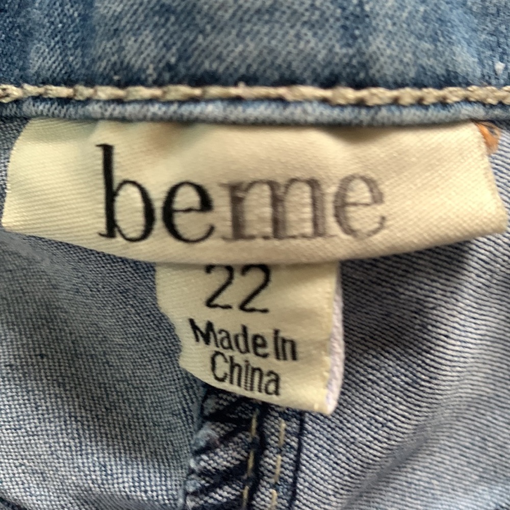 BE ME BLUE BEDAZZLED WIDE LEG JEANS SIZE 22 - Picture 7 of 8